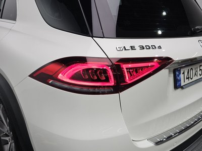 MERCEDES-BENZ GLE - 10