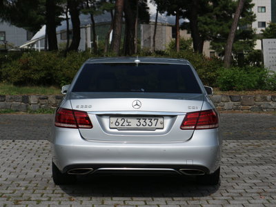 MERCEDES-BENZ E-CLASS - 7