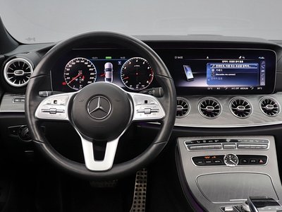 MERCEDES-BENZ CLS - 9