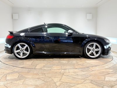 2017 AUDI TT RS COUPE 照片 9