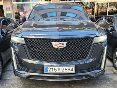 CADILLAC ESCALADE 5TH GENERATION - 1