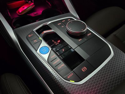 2024 BMW I4 — фото 9