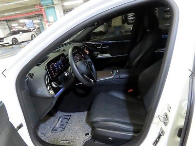 MERCEDES-BENZ E-CLASS - 7