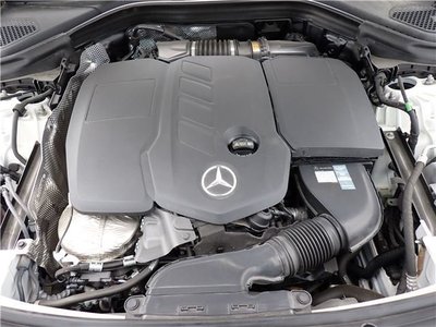 MERCEDES-BENZ GLC - 10