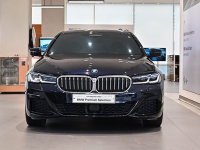 BMW 5 SERIES - 2