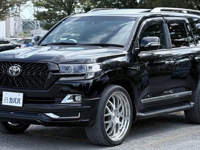 TOYOTA LAND CRUISER 200 - 1