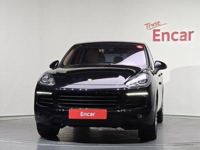 2015 Porsche CAYENNE 照片 2