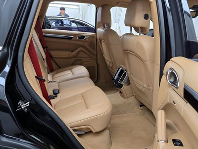 2015 Porsche CAYENNE — миниатюра 11