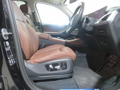 صورة 8 لـ 2023 BMW X5