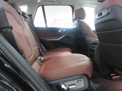 صورة 7 لـ 2023 BMW X5
