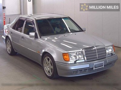 MERCEDES-BENZ E-CLASS - 1