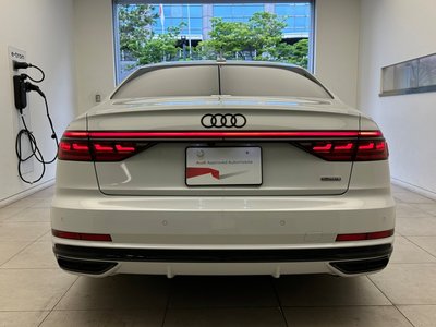 AUDI A8 - 8