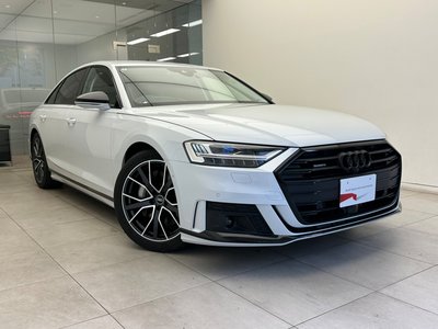 AUDI A8 - 6