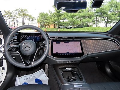 MERCEDES-BENZ E-CLASS - 5