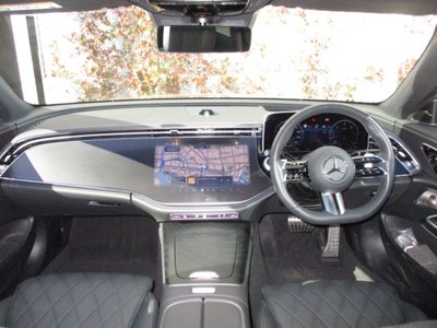 MERCEDES-BENZ E-CLASS - 9