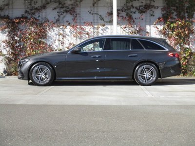 MERCEDES-BENZ E-CLASS - 3