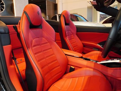 FERRARI CALIFORNIA T - 4