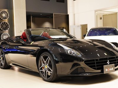 FERRARI CALIFORNIA T - 6
