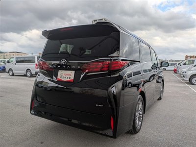 TOYOTA ALPHARD - 4