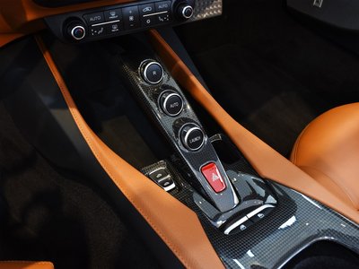 صورة مصغرة 33 لـ 2021 Ferrari PORTOFINO M