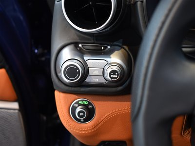 صورة مصغرة 11 لـ 2021 Ferrari PORTOFINO M