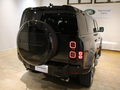 LAND ROVER DEFENDER - 7