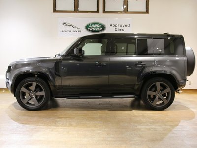 LAND ROVER DEFENDER - 3