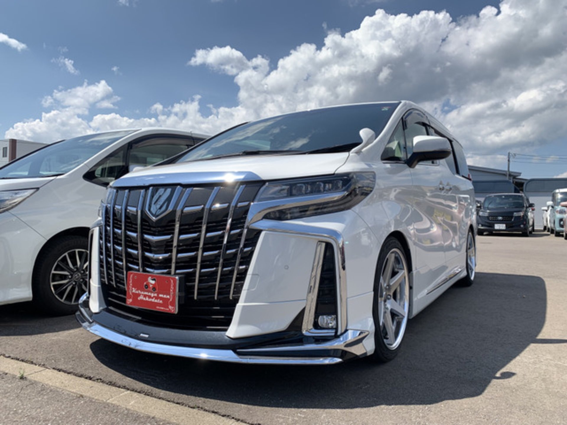 TOYOTA ALPHARD - View 1