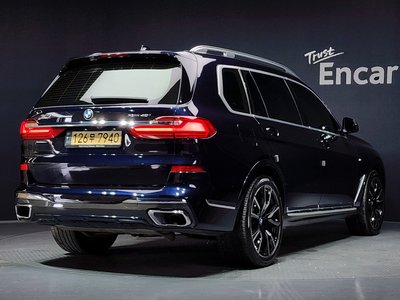 2021 BMW X7 照片 3