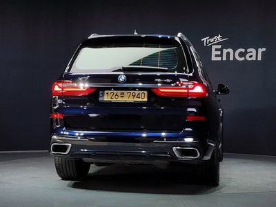 2021 BMW X7 照片 4