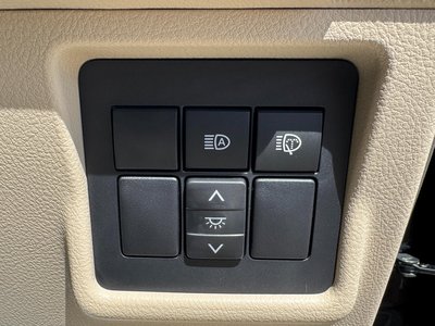 2023 Toyota LAND CRUISER PRADO 缩略图 32