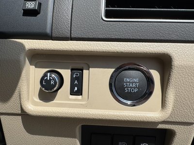 2023 Toyota LAND CRUISER PRADO 缩略图 31