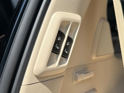 2023 Toyota LAND CRUISER PRADO 缩略图 29