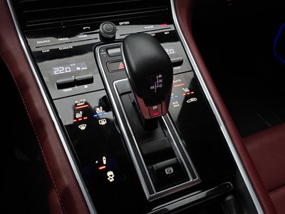 PORSCHE PANAMERA - 9