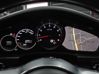 PORSCHE PANAMERA - 8