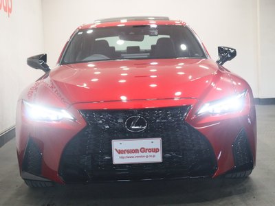 LEXUS IS - 8