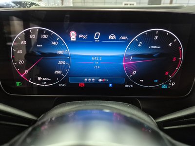 MERCEDES-BENZ GLC - 8