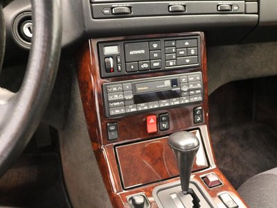 صورة 10 لـ 1991 Mercedes-BENZ SL