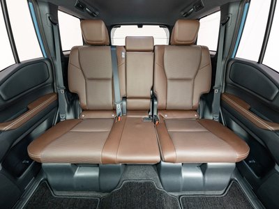 صورة مصغرة 37 لـ 2025 Toyota LAND CRUISER 250