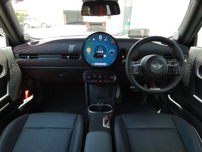 صورة 3 لـ 2025 MINI COOPER