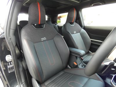 2025 MINI COOPER — миниатюра 28