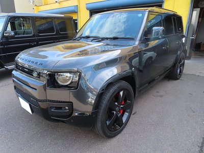 LAND ROVER DEFENDER - 1