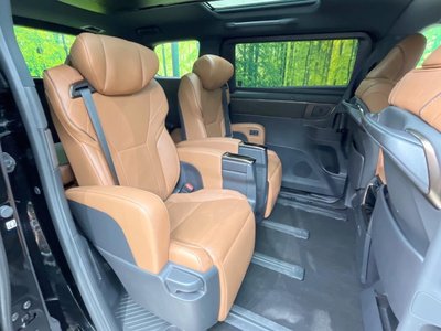 TOYOTA VELLFIRE - 10