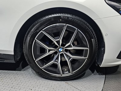2025 BMW 5 SERIES photo 8