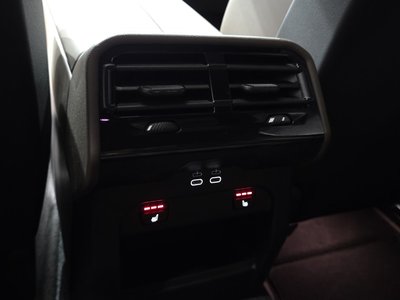 صورة مصغرة 27 لـ 2025 BMW 5 SERIES