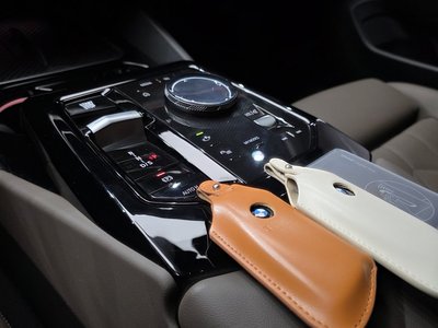 صورة مصغرة 12 لـ 2025 BMW 5 SERIES
