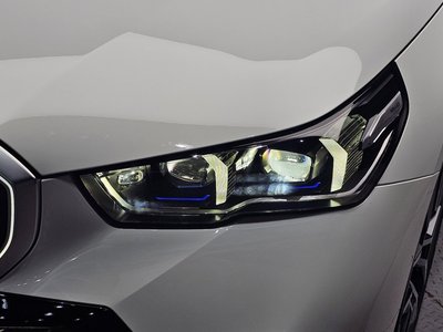 2025 BMW 5 SERIES photo 9