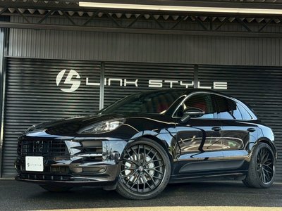 PORSCHE MACAN - 7