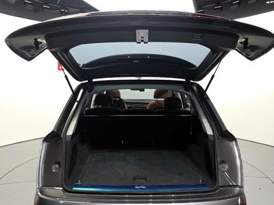 2021 AUDI Q7 — миниатюра 20