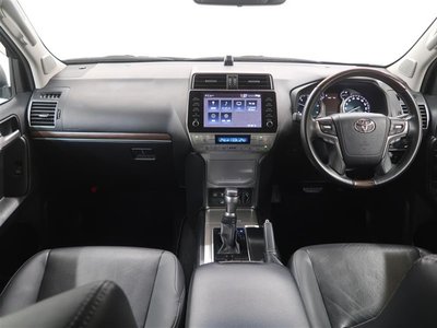 TOYOTA LAND CRUISER PRADO - 6